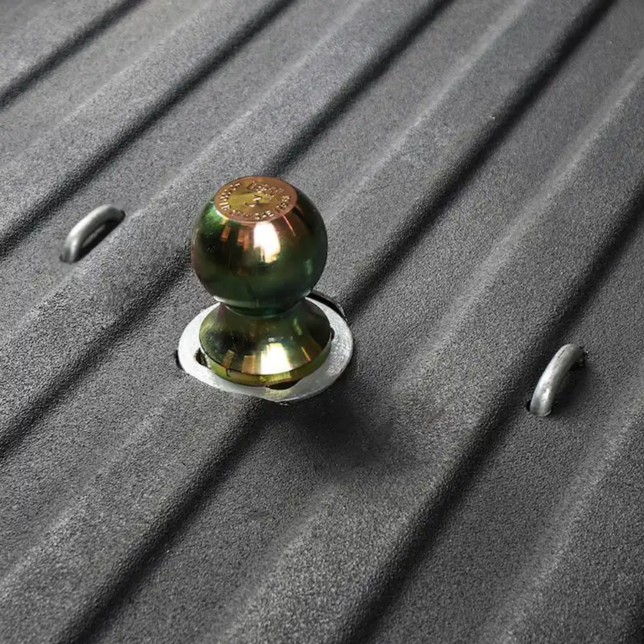 B&W Gooseneck Turnoverball Underbed Trailer Hitch - 30,000lbs. - GNRK1000