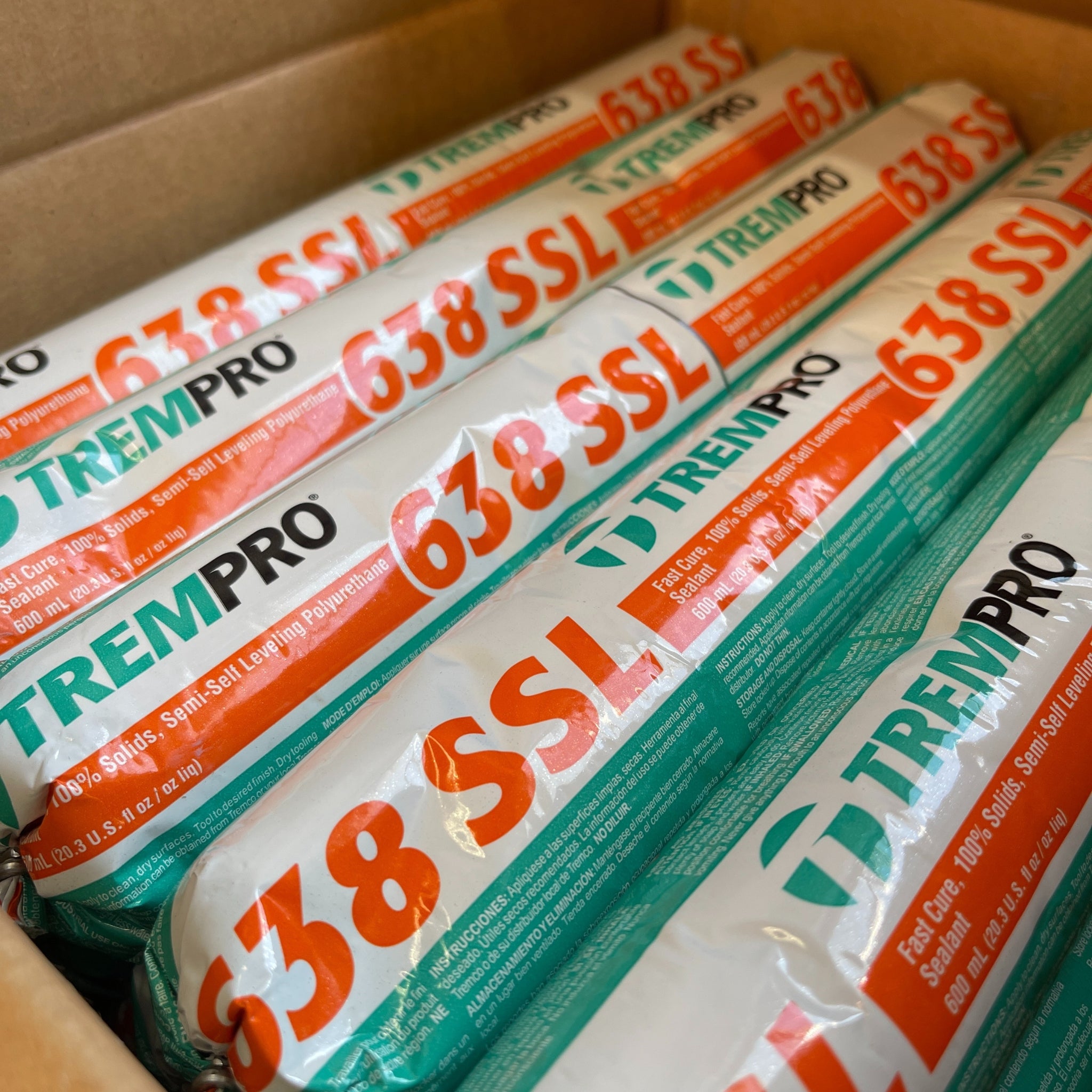 TREMPRO 638 SSL Trailer Semi-Self Leveling Polyurethane Roof Sealant - Fast Cure (Used on Enclosed Trailers)