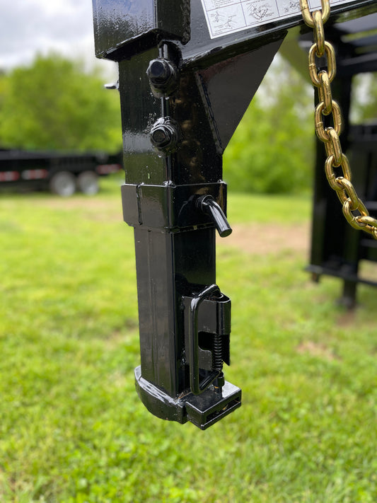 GOOSNECK COUPLER SQUARE W/ SET SCREWS & PIN
