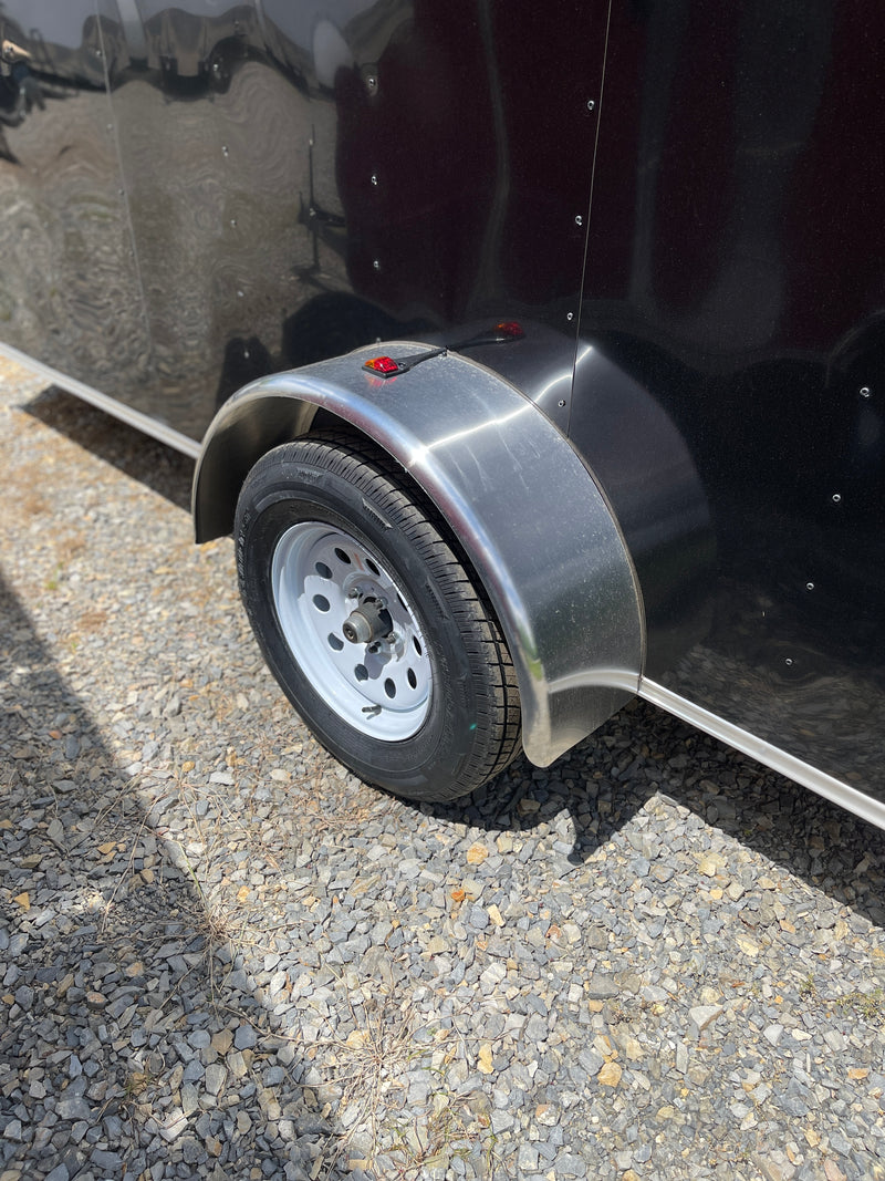 Single Axle Smooth Aluminum Round Fender - 10" X 34"